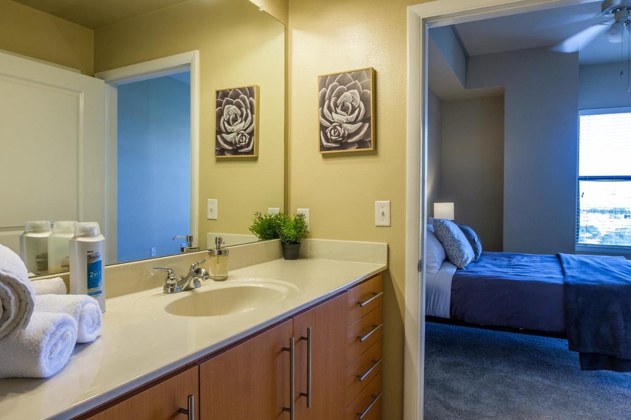 Frontdesk Oakwood Residence Apts Uptown Dallas Exterior foto