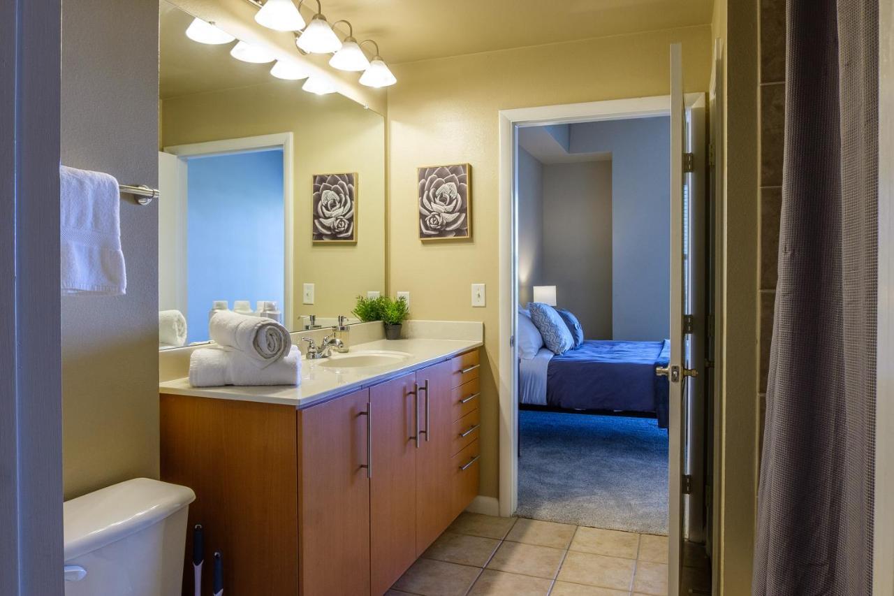 Frontdesk Oakwood Residence Apts Uptown Dallas Exterior foto