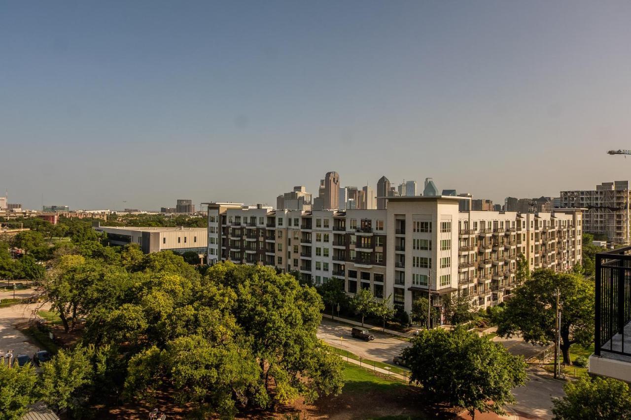 Frontdesk Oakwood Residence Apts Uptown Dallas Exterior foto